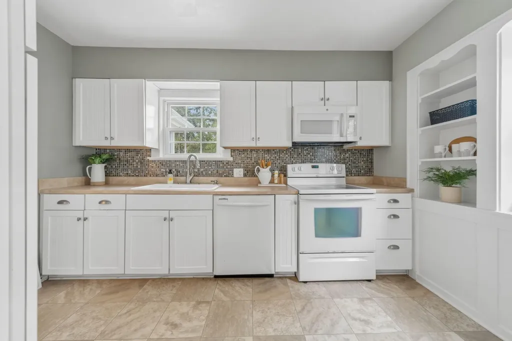 619 Ottillia Street SE Grand Rapids City MI 49507