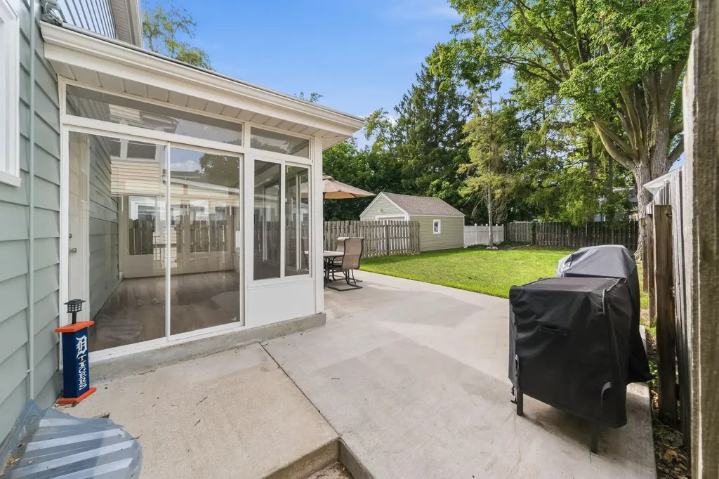 619 Ottillia Street SE Grand Rapids City MI 49507