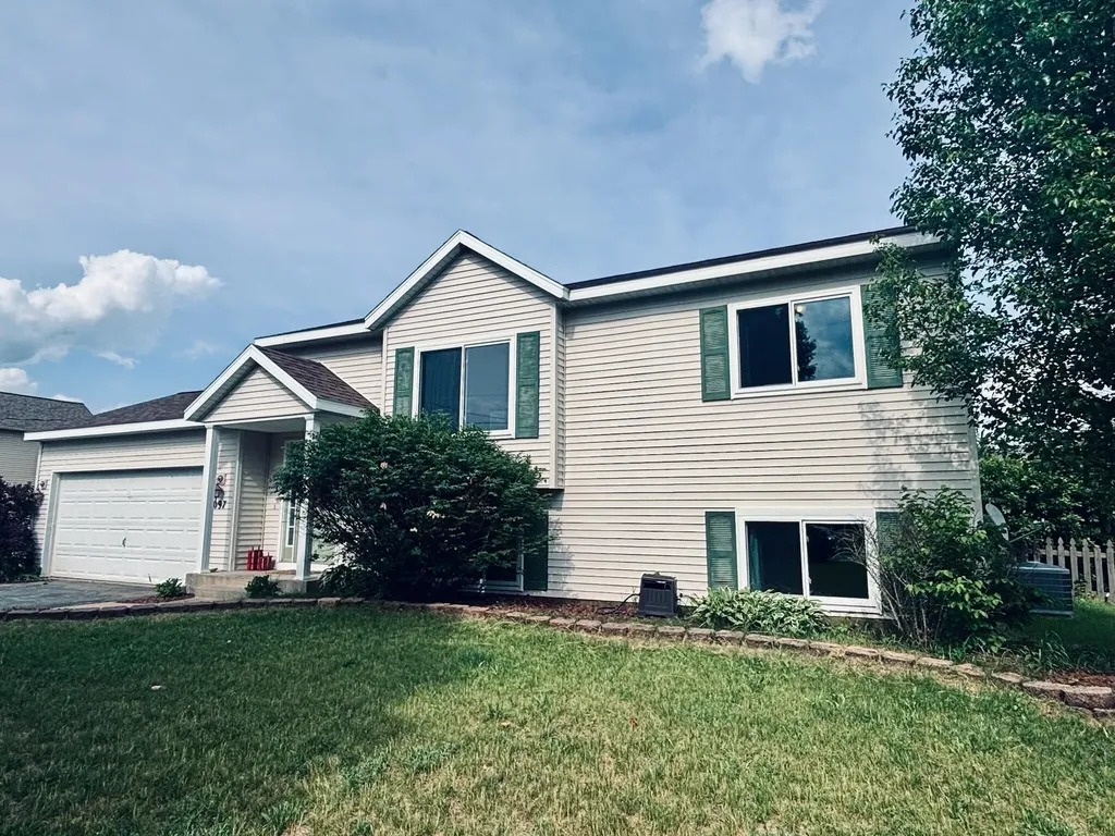 6097 S Johnson Road Montcalm Township MI 48838