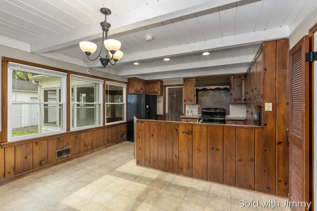 1744 Woodward Avenue SE Grand Rapids City MI 49506