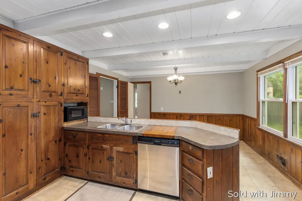 1744 Woodward Avenue SE Grand Rapids City MI 49506