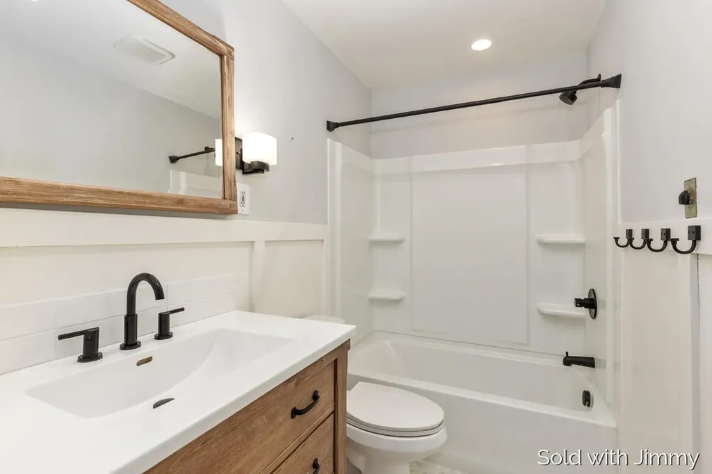 1744 Woodward Avenue SE Grand Rapids City MI 49506
