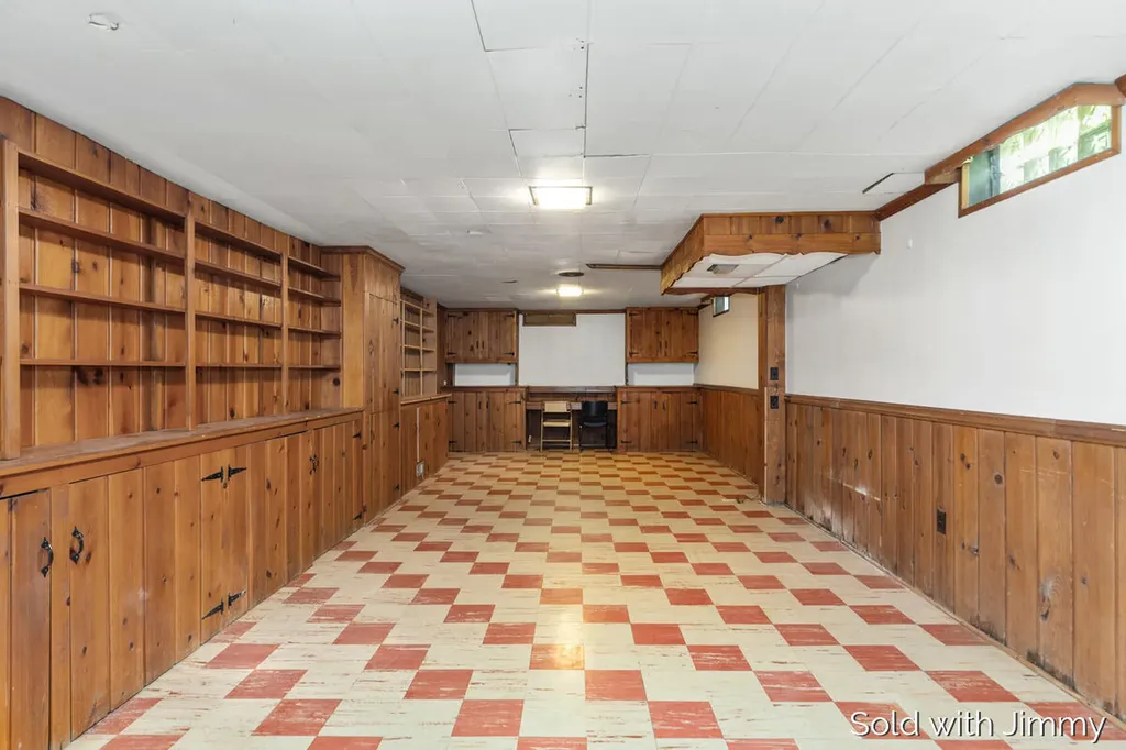 1744 Woodward Avenue SE Grand Rapids City MI 49506