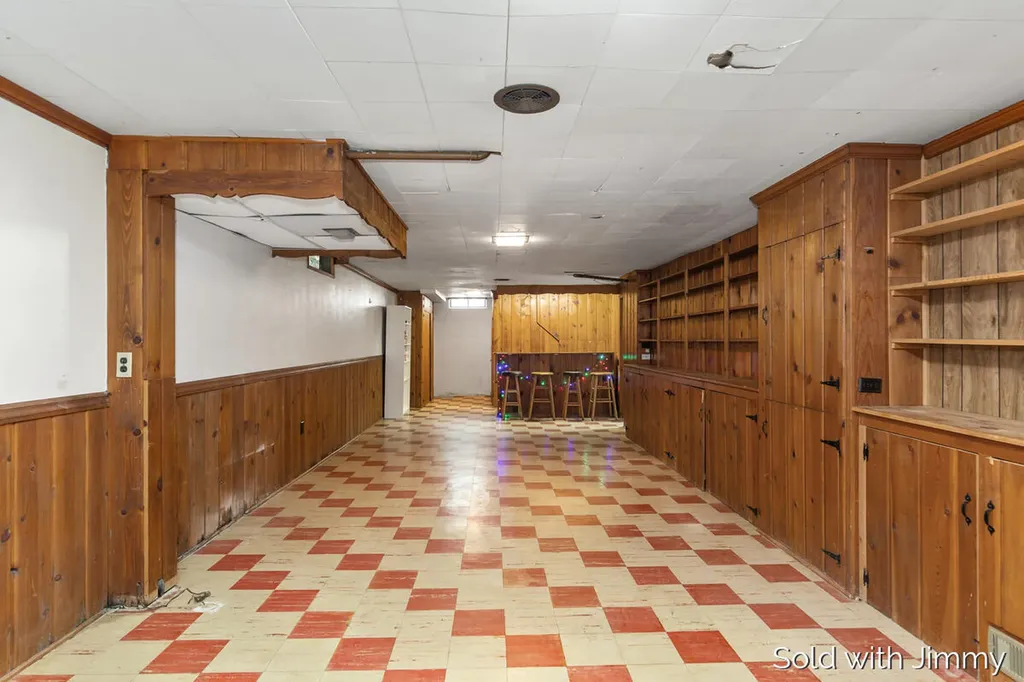 1744 Woodward Avenue SE Grand Rapids City MI 49506