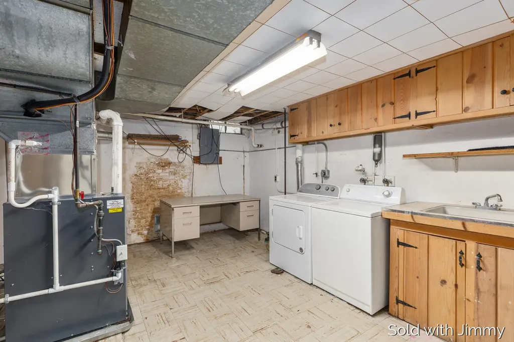 1744 Woodward Avenue SE Grand Rapids City MI 49506