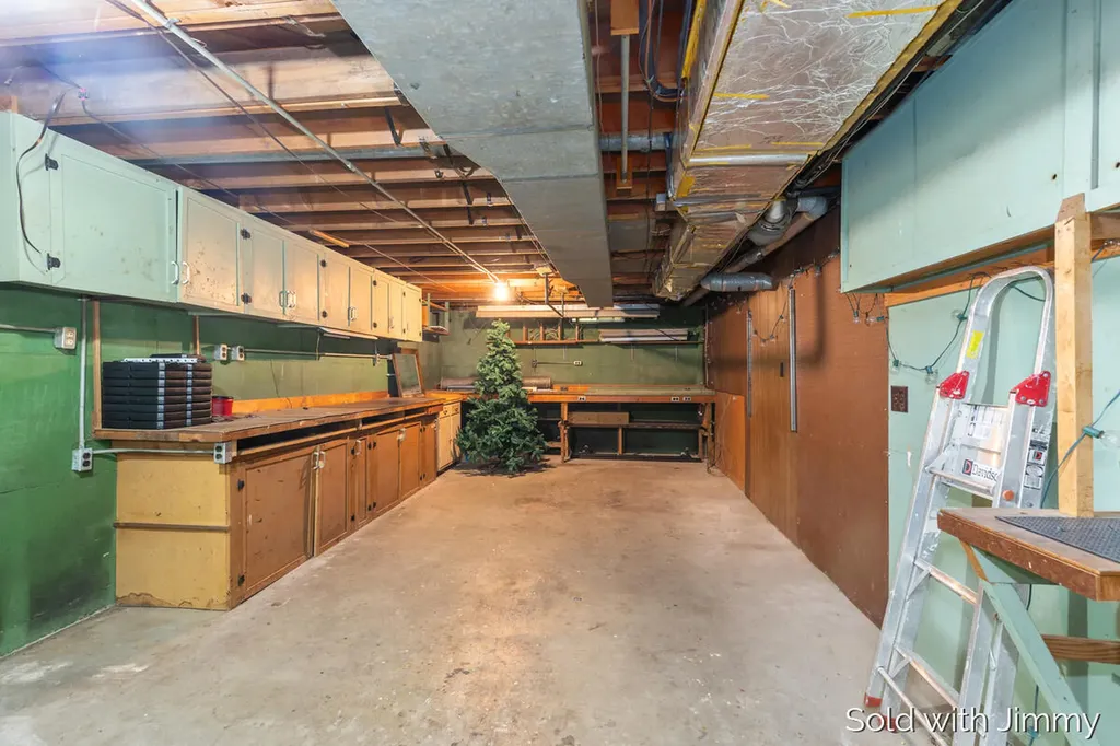 1744 Woodward Avenue SE Grand Rapids City MI 49506