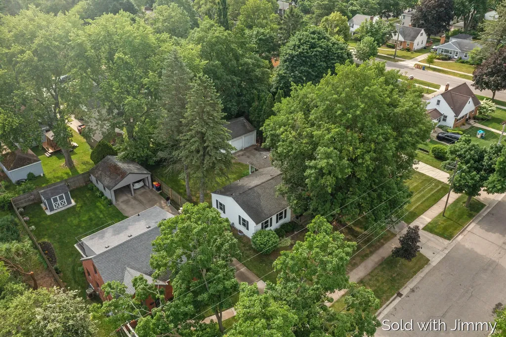 1744 Woodward Avenue SE Grand Rapids City MI 49506