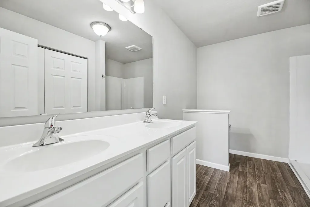 6677 Dutton Trail Drive SE Gaines Charter Township MI 49316