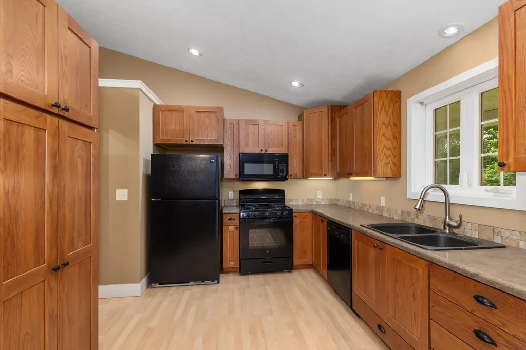 12088 Jenks Street NE Grattan Township MI 48809