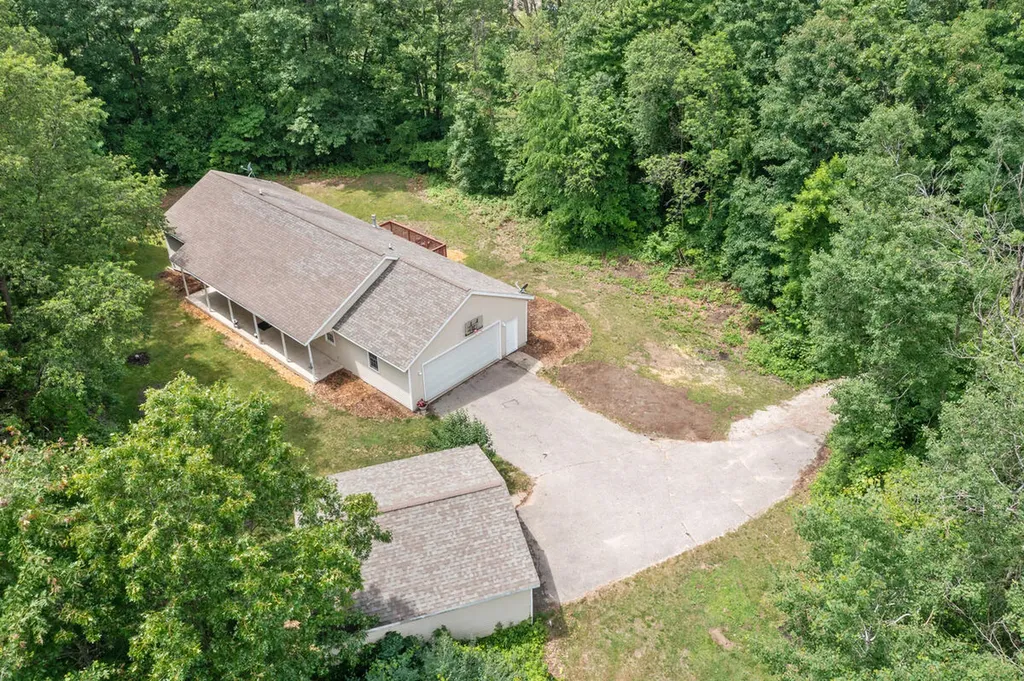 12088 Jenks Street NE Grattan Township MI 48809