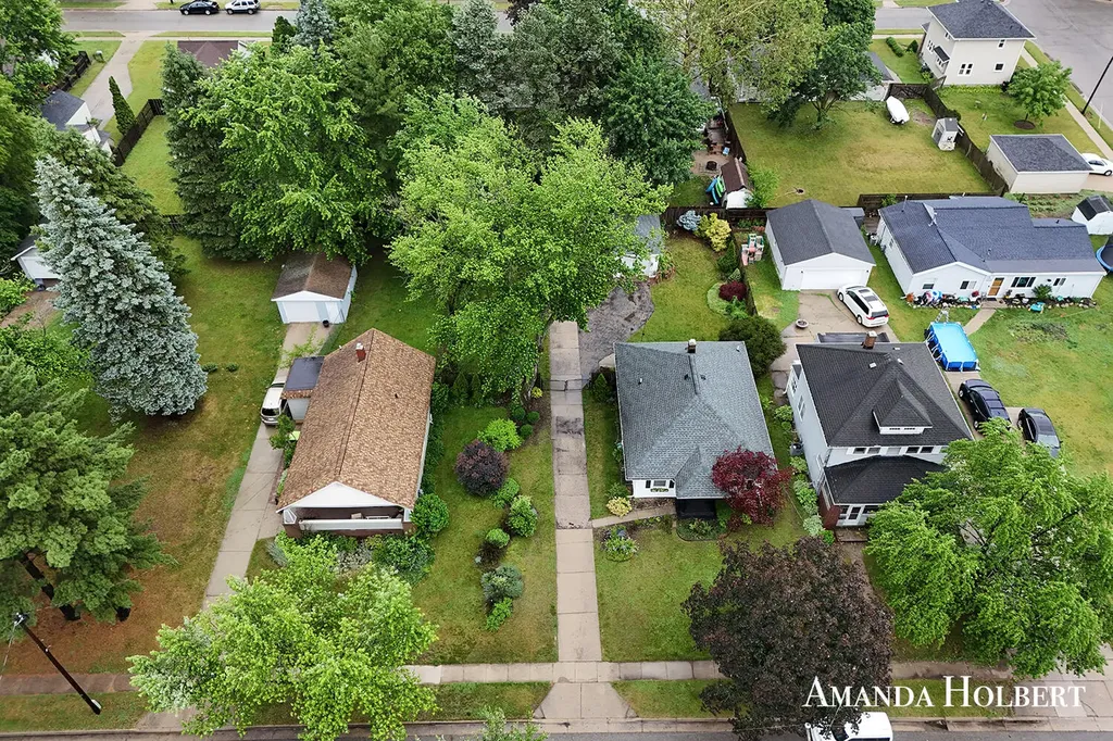 1946 Wyoming Avenue SW Wyoming City MI 49519