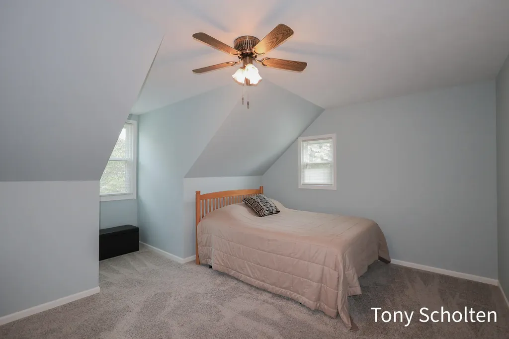7537 Woodside Drive Georgetown Charter Township MI 49426