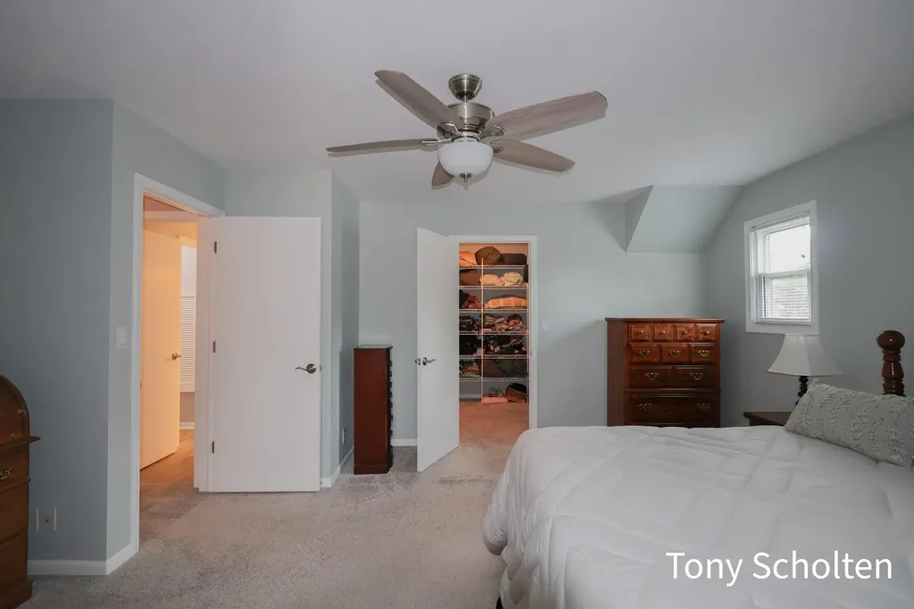7537 Woodside Drive Georgetown Charter Township MI 49426