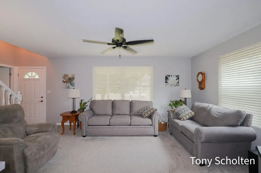 7537 Woodside Drive Georgetown Charter Township MI 49426