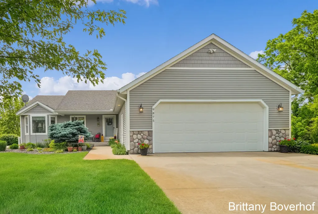 9875 Kateri Way Drive SE Gaines Charter Township MI 49316