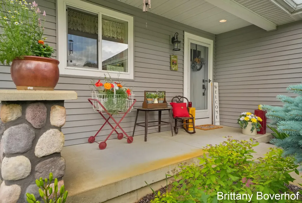 9875 Kateri Way Drive SE Gaines Charter Township MI 49316