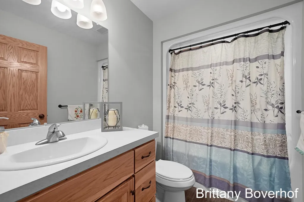 9875 Kateri Way Drive SE Gaines Charter Township MI 49316