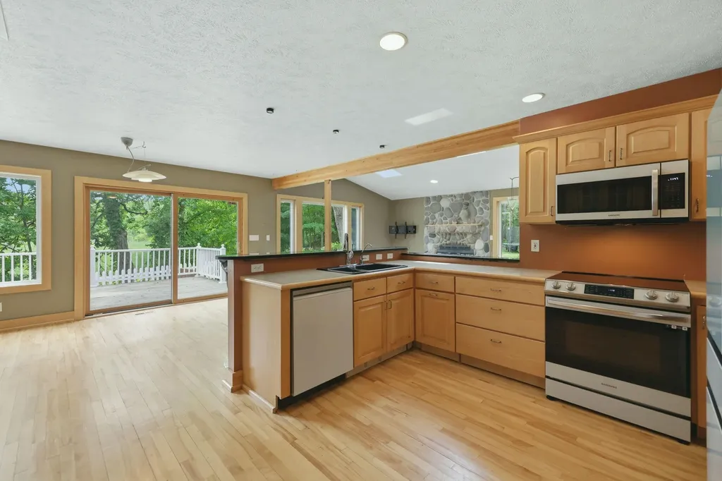 1372 Cramton Avenue NE Ada Township MI 49301