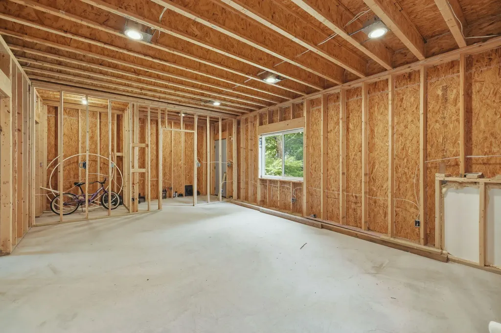 1372 Cramton Avenue NE Ada Township MI 49301