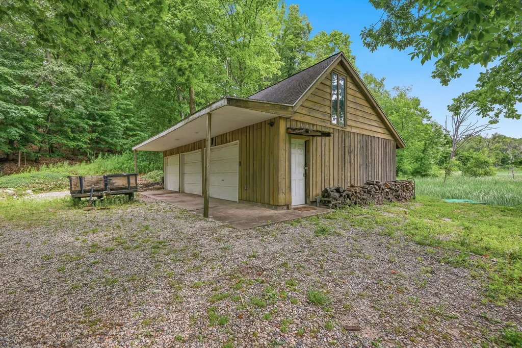 1372 Cramton Avenue NE Ada Township MI 49301