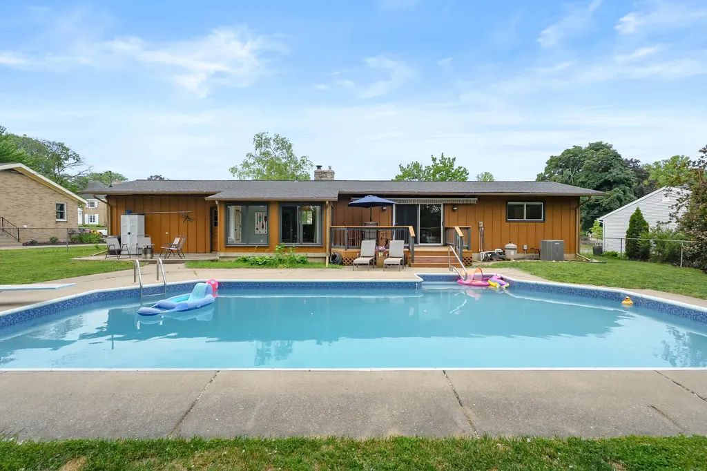 119 Boltwood Drive NE Grand Rapids City MI 49505