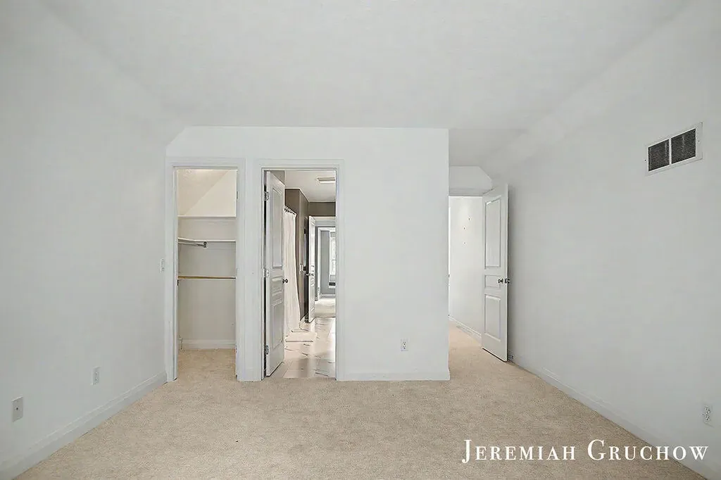 3333 Falcon Bluff Court NE Grand Rapids Charter Township MI 49525