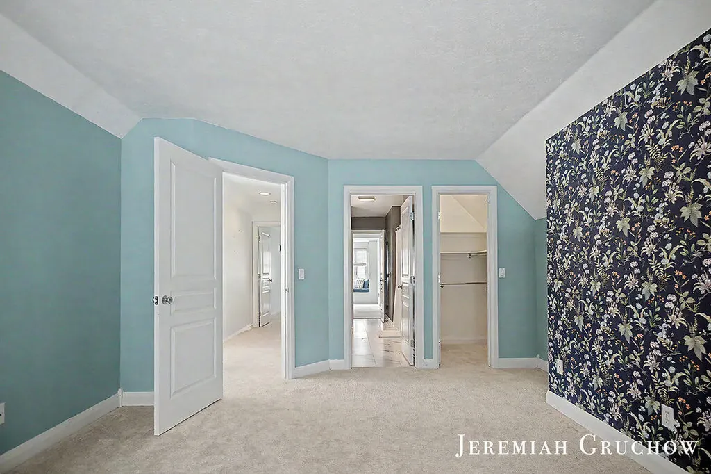 3333 Falcon Bluff Court NE Grand Rapids Charter Township MI 49525