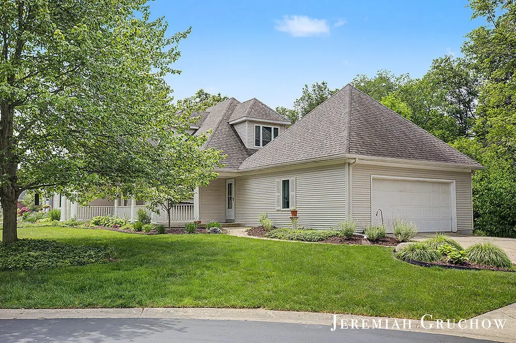 3333 Falcon Bluff Court NE Grand Rapids Charter Township MI 49525