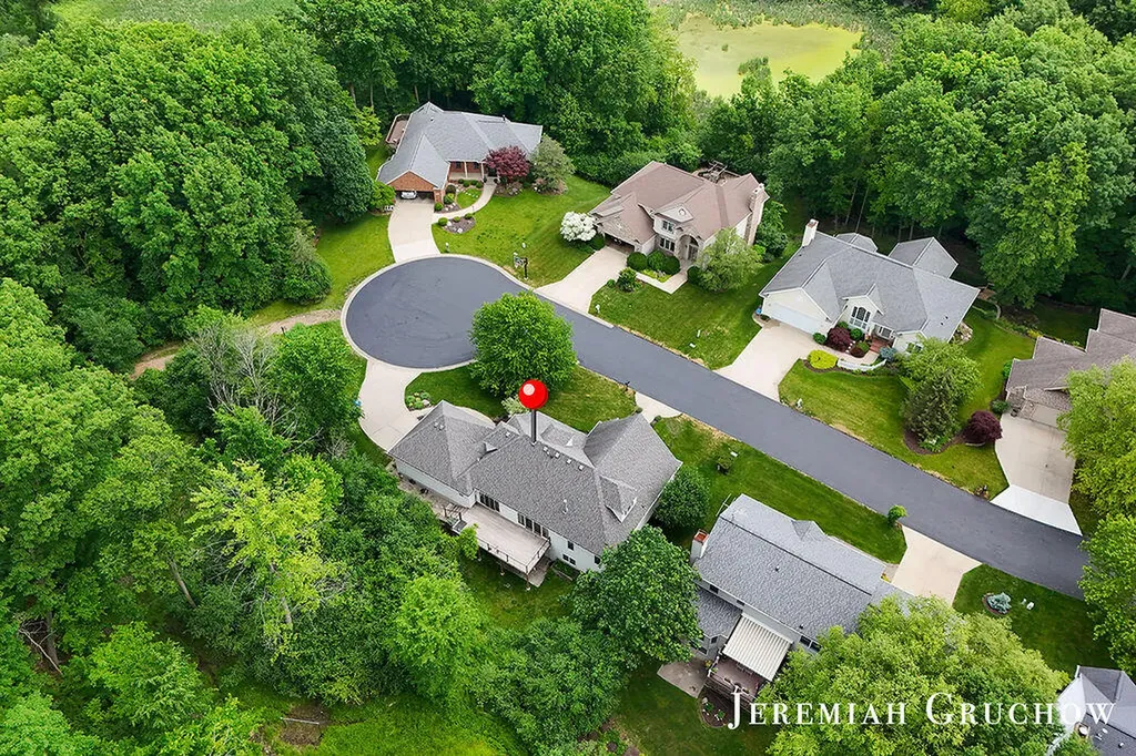 3333 Falcon Bluff Court NE Grand Rapids Charter Township MI 49525