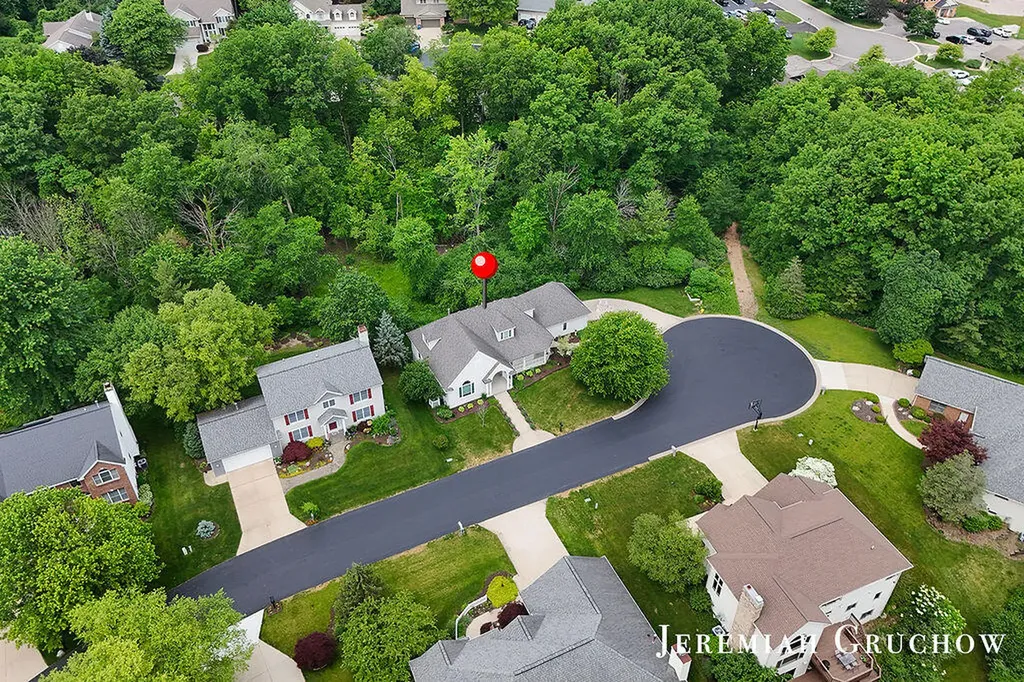 3333 Falcon Bluff Court NE Grand Rapids Charter Township MI 49525