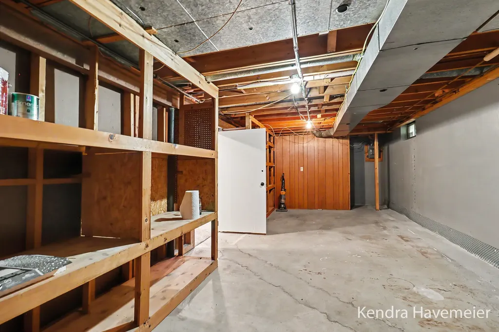 505 Fairfield Avenue NW Grand Rapids City MI 49504