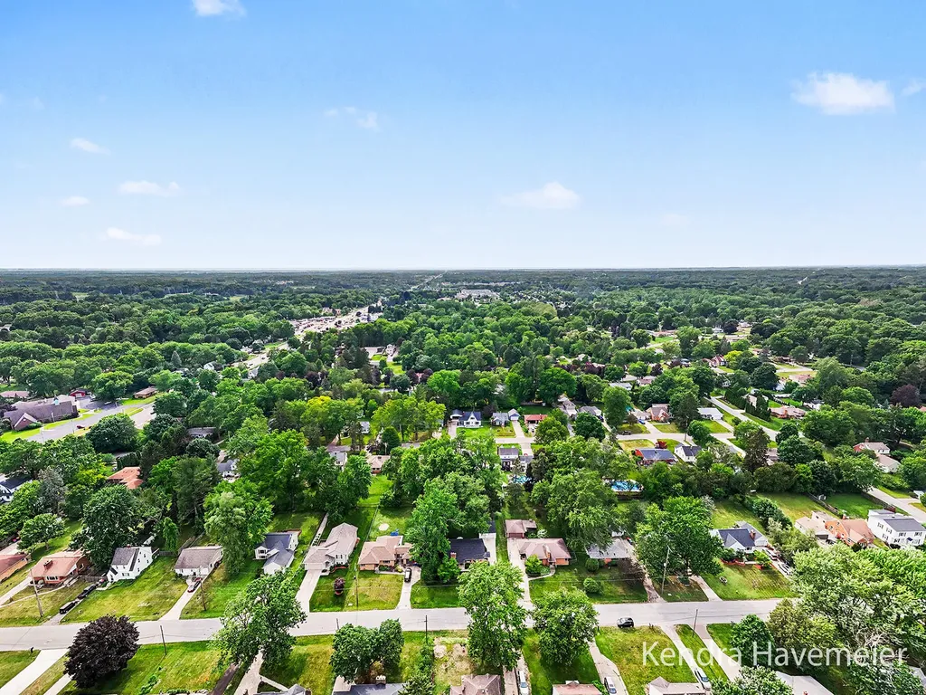 505 Fairfield Avenue NW Grand Rapids City MI 49504