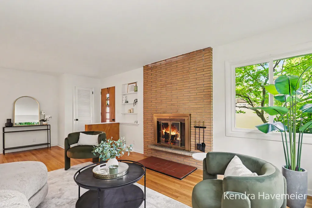 505 Fairfield Avenue NW Grand Rapids City MI 49504