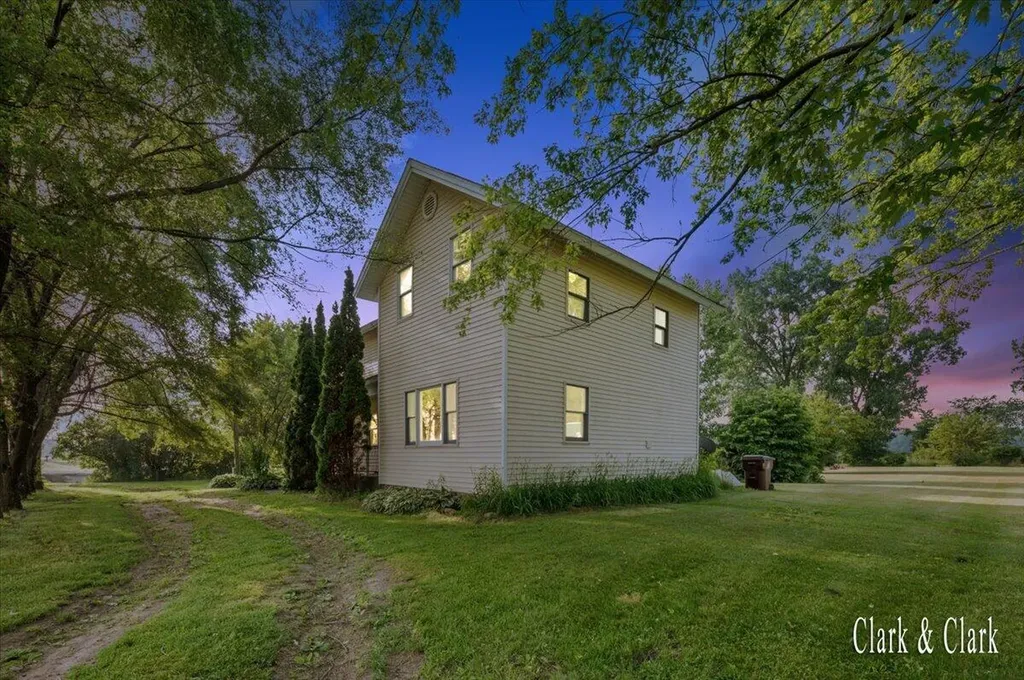 9604 E Brown Road Woodland Township MI 48849