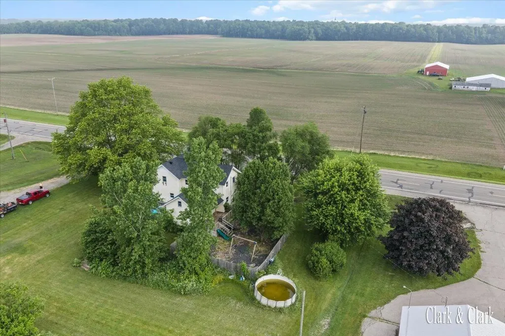 9604 E Brown Road Woodland Township MI 48849