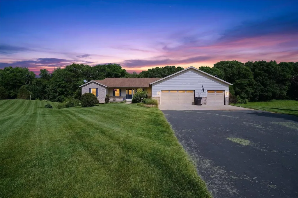 9546 Plow Point Court SE Caledonia Township MI 49302