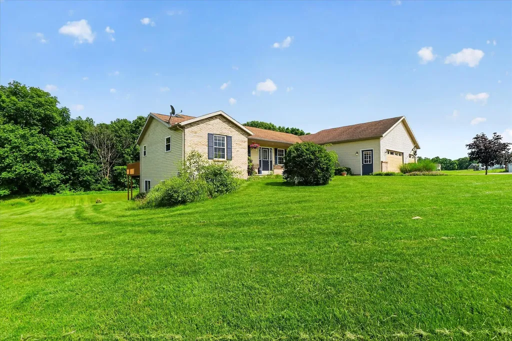 9546 Plow Point Court SE Caledonia Township MI 49302