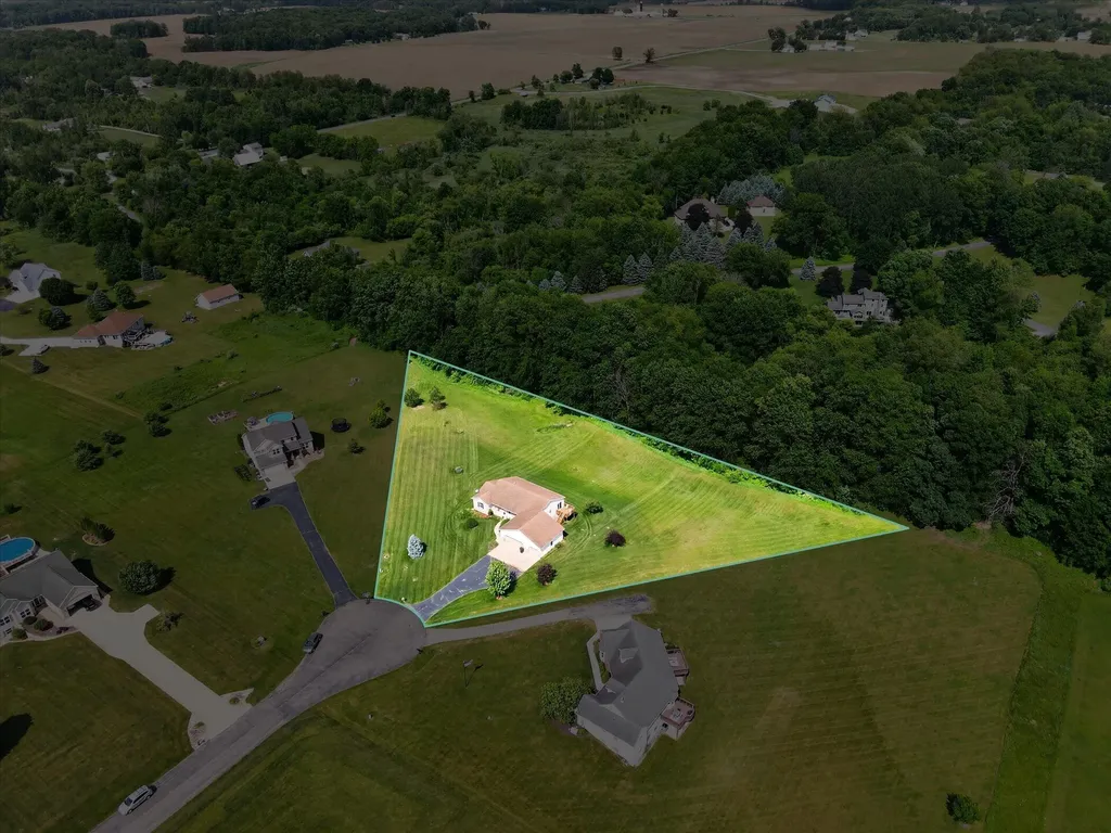 9546 Plow Point Court SE Caledonia Township MI 49302