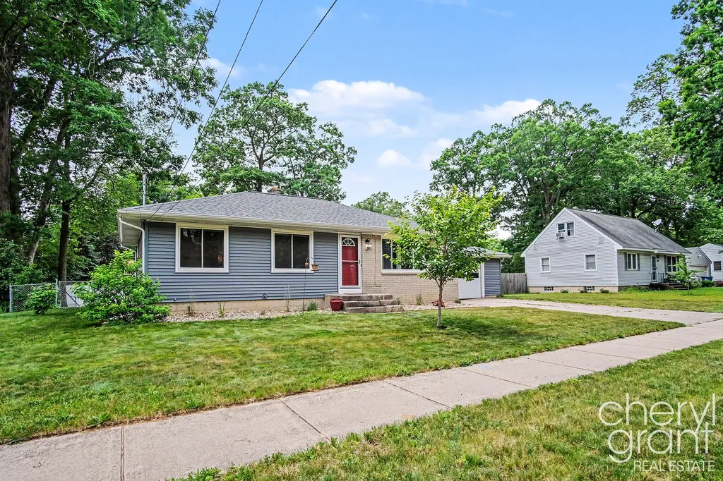 4631 Carrick Avenue SE Kentwood City MI 49508