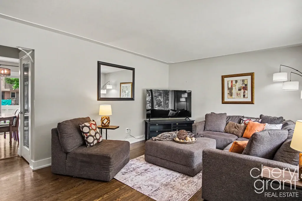 4631 Carrick Avenue SE Kentwood City MI 49508