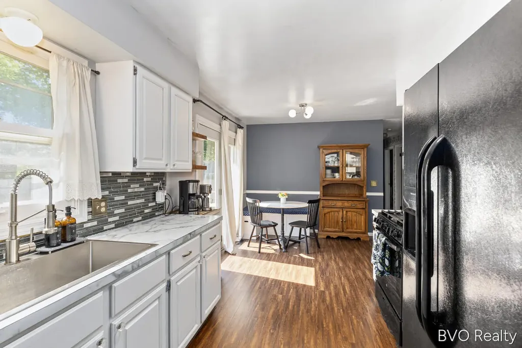 5820 Belmont Avenue NE Plainfield Charter Township MI 49306