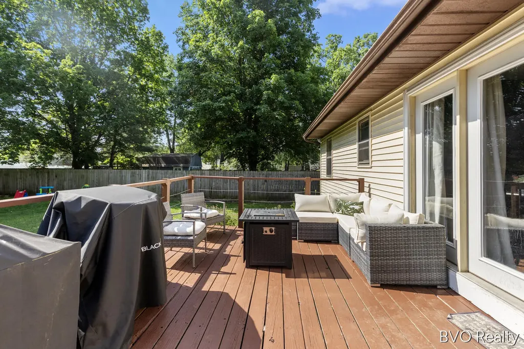 5820 Belmont Avenue NE Plainfield Charter Township MI 49306