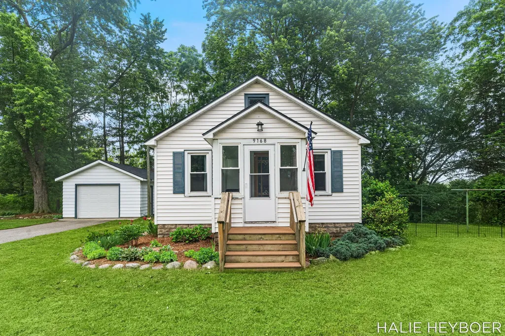 9168 Adams Street Zeeland Charter Township MI 49464