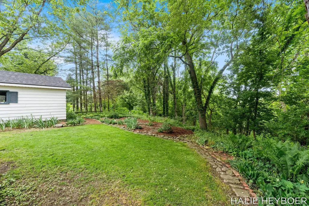 9168 Adams Street Zeeland Charter Township MI 49464