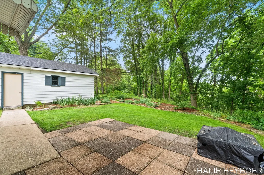 9168 Adams Street Zeeland Charter Township MI 49464
