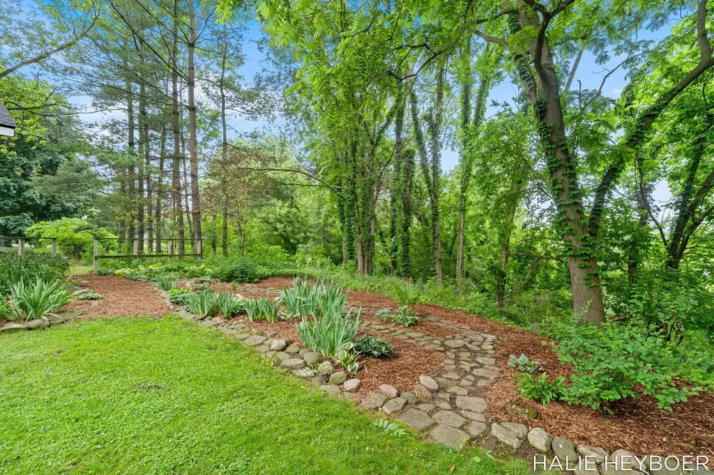 9168 Adams Street Zeeland Charter Township MI 49464