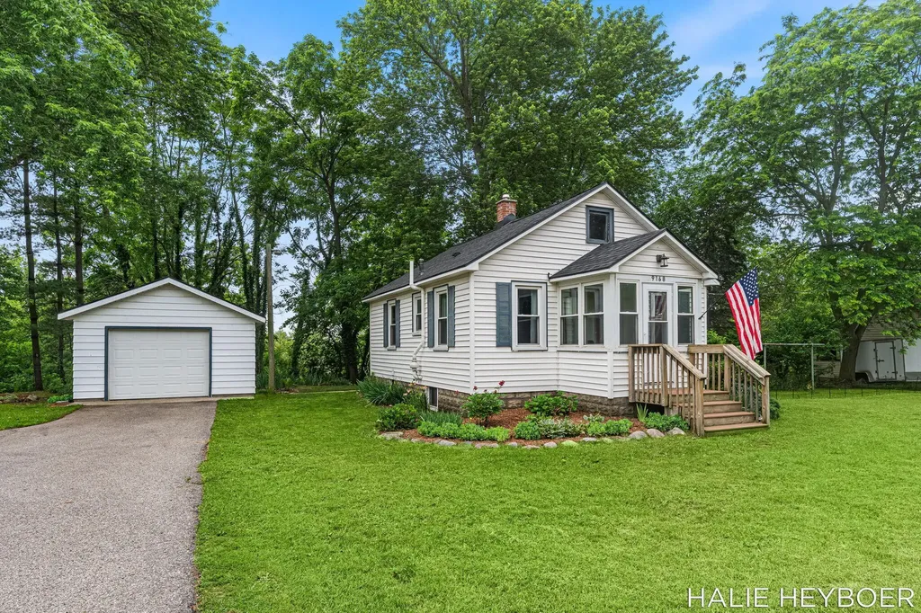 9168 Adams Street Zeeland Charter Township MI 49464