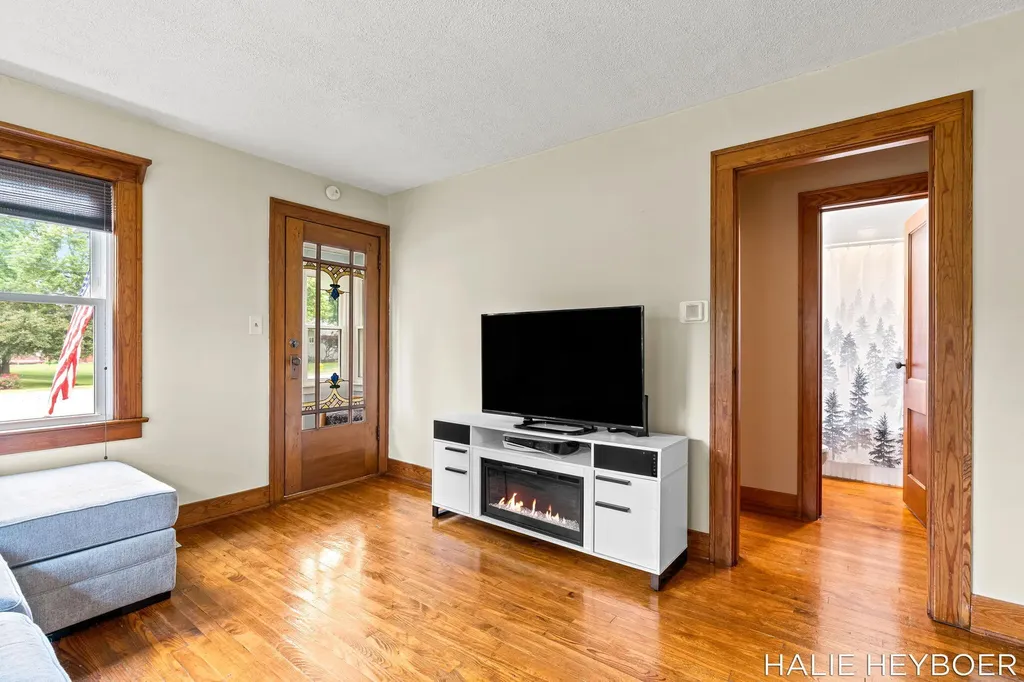 9168 Adams Street Zeeland Charter Township MI 49464
