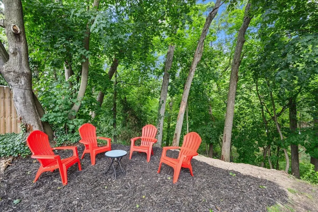1944 Oakcliff Drive NE Grand Rapids Charter Township MI 49525