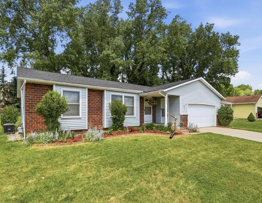 1821 32nd Street SE Grand Rapids City MI 49508